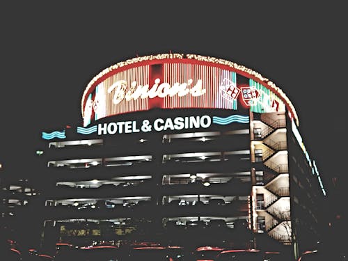 Bet99 Online Gaming: Slots, Casino, And More